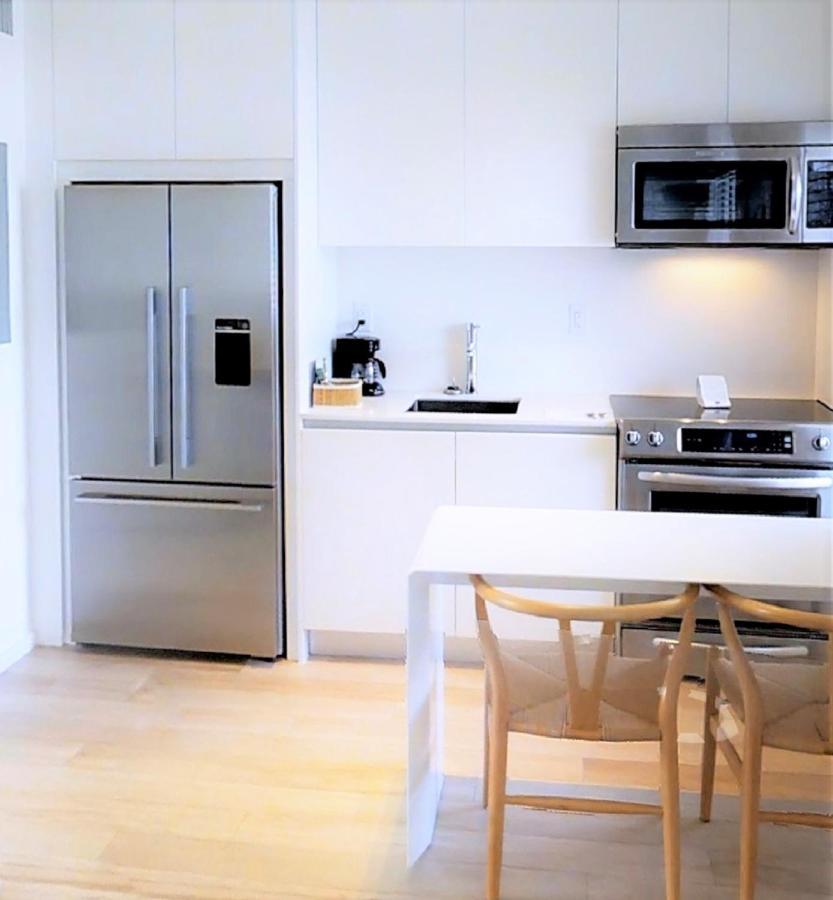 Beach Haus Key Biscayne Contemporary Apartments Extérieur photo