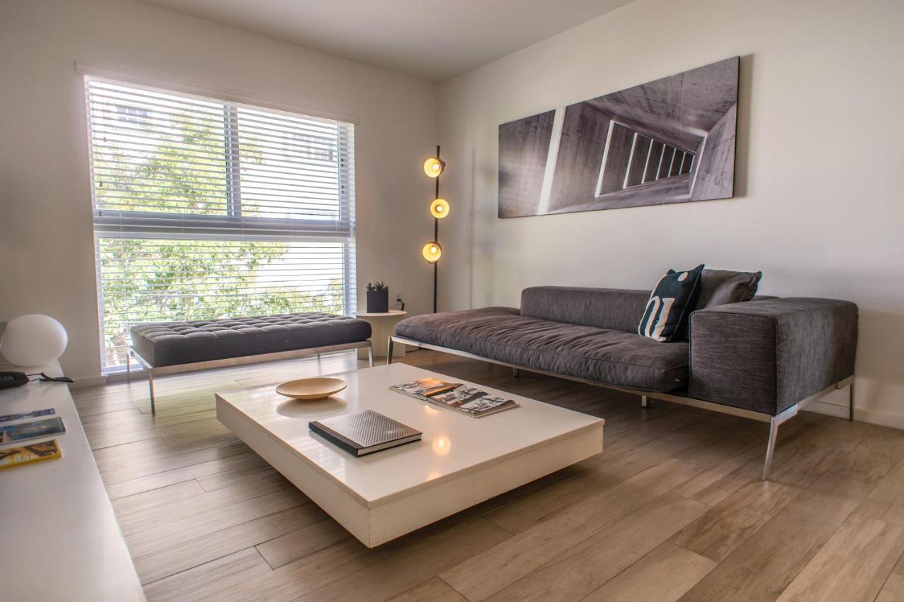 Beach Haus Key Biscayne Contemporary Apartments Extérieur photo