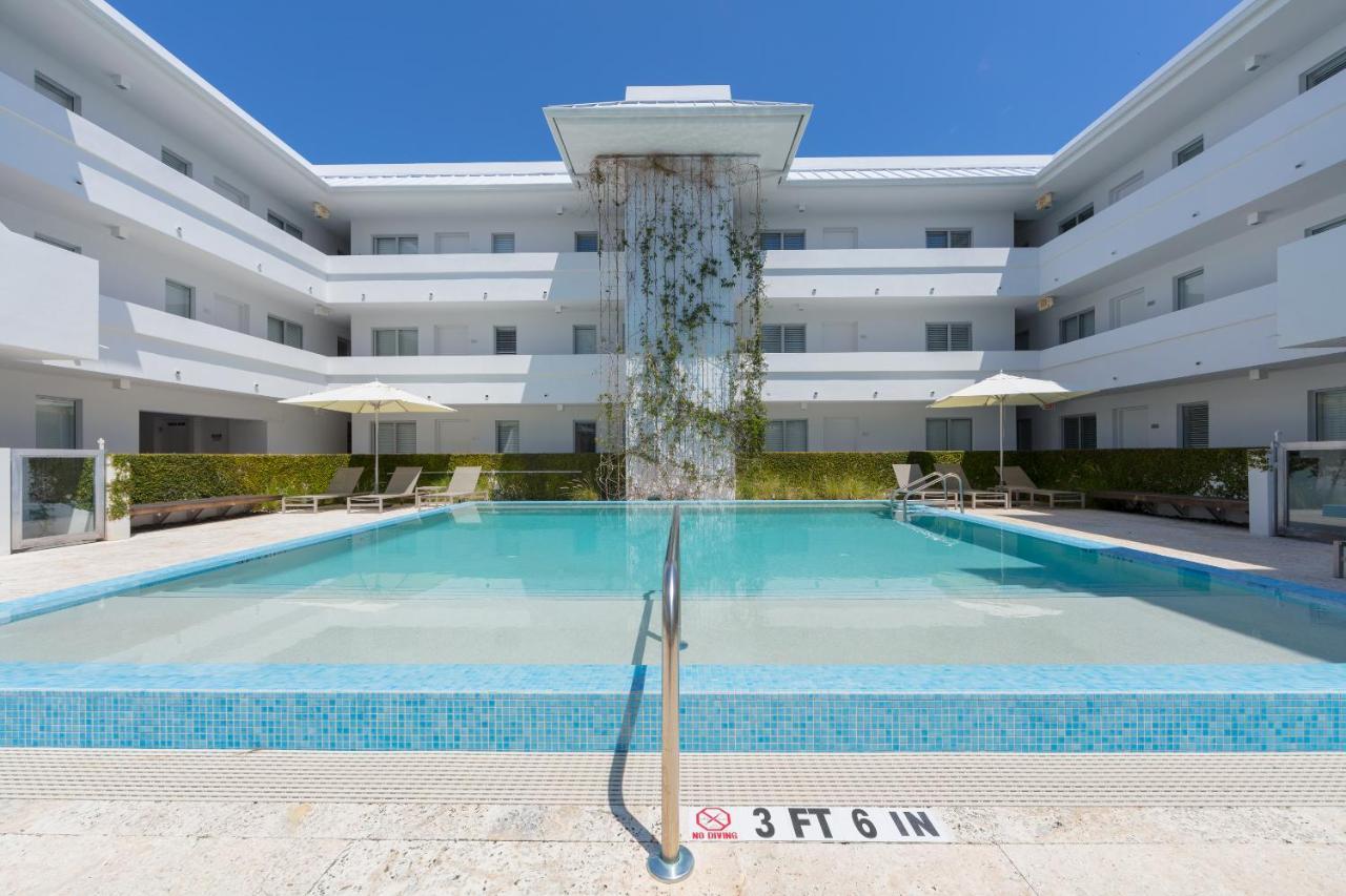 Beach Haus Key Biscayne Contemporary Apartments Extérieur photo