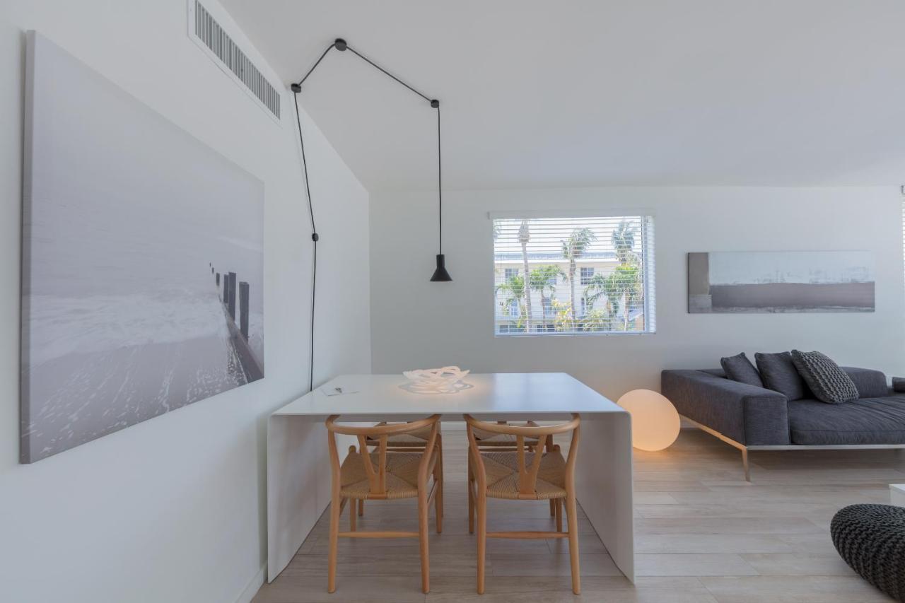 Beach Haus Key Biscayne Contemporary Apartments Extérieur photo