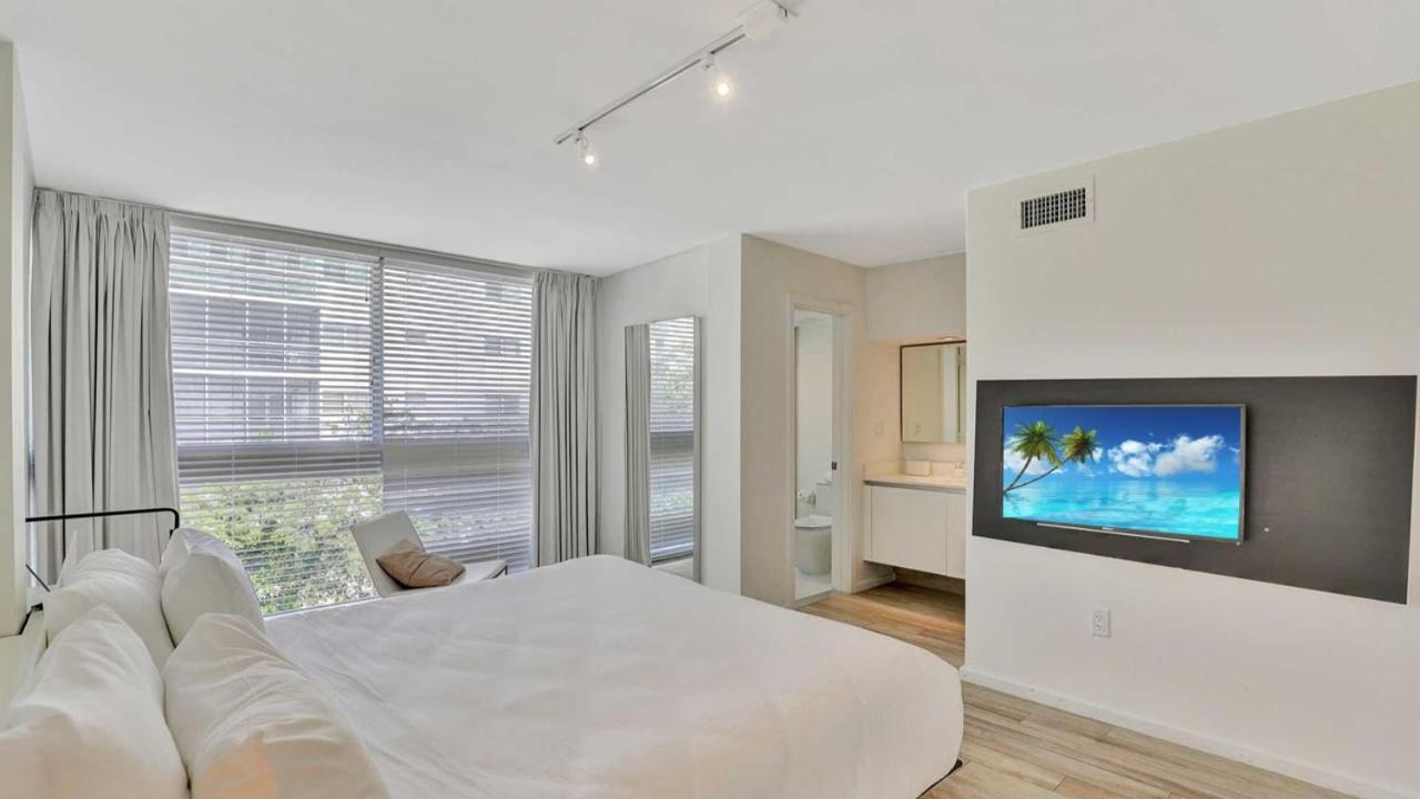 Beach Haus Key Biscayne Contemporary Apartments Extérieur photo