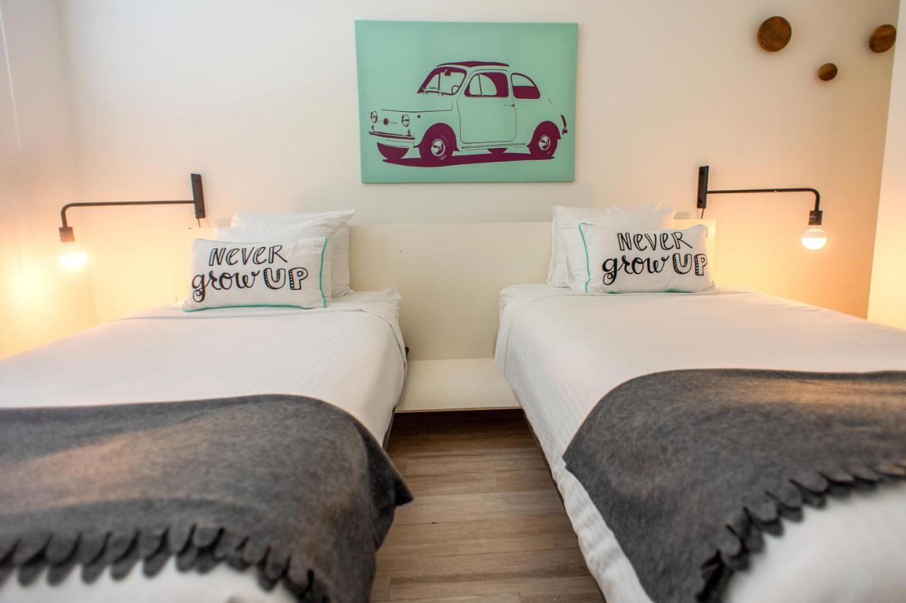 Beach Haus Key Biscayne Contemporary Apartments Extérieur photo