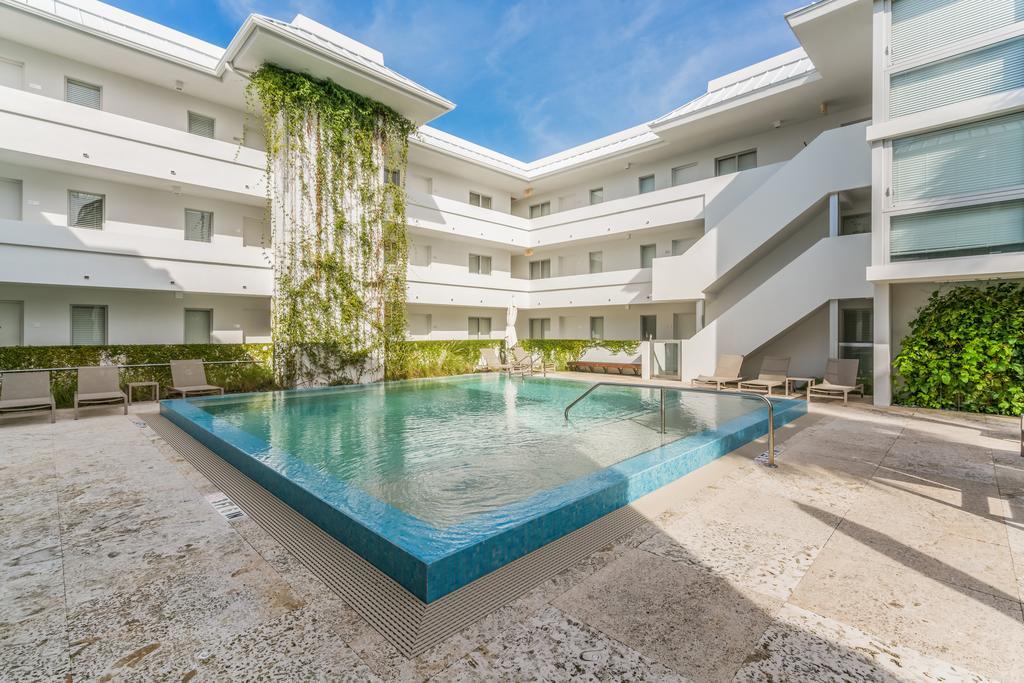 Beach Haus Key Biscayne Contemporary Apartments Extérieur photo