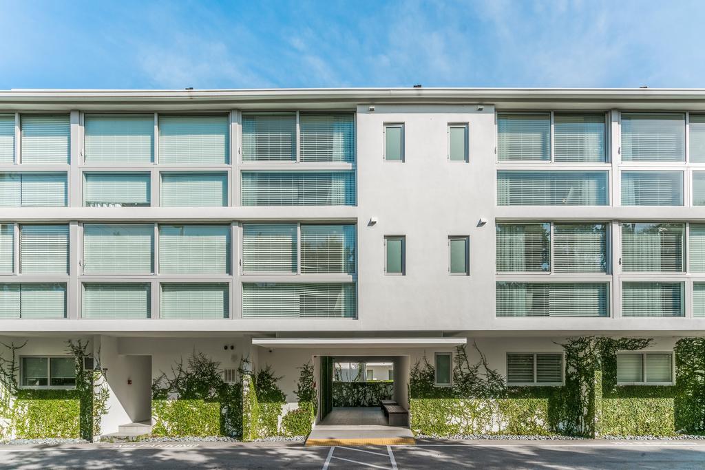 Beach Haus Key Biscayne Contemporary Apartments Extérieur photo