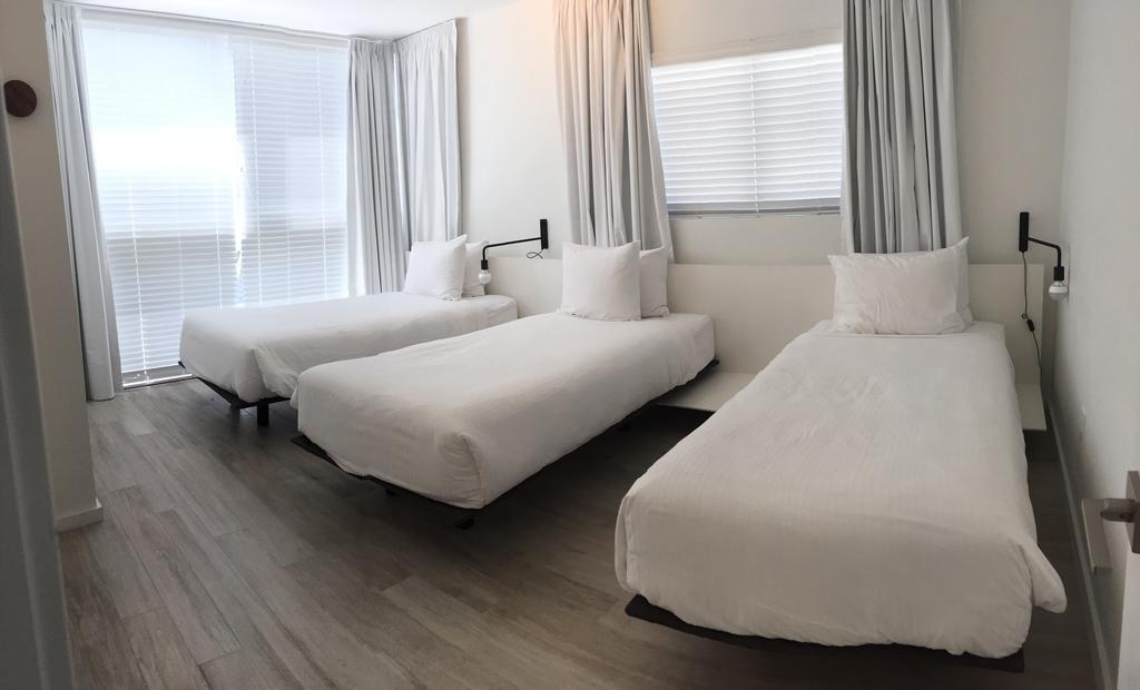 Beach Haus Key Biscayne Contemporary Apartments Extérieur photo