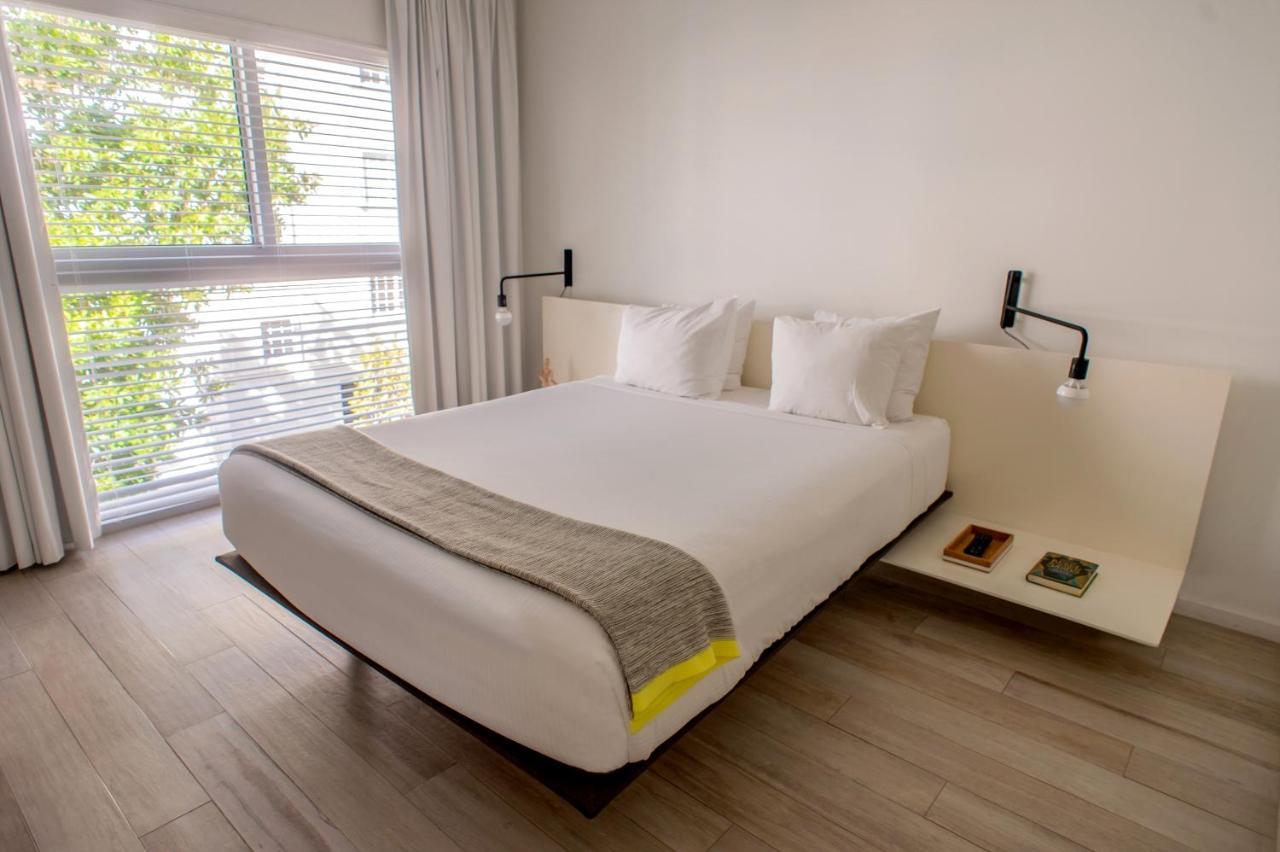 Beach Haus Key Biscayne Contemporary Apartments Extérieur photo